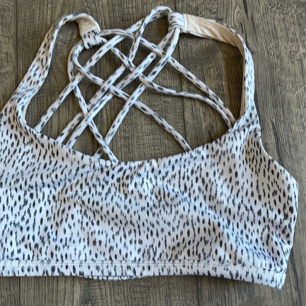 Lululemon bra